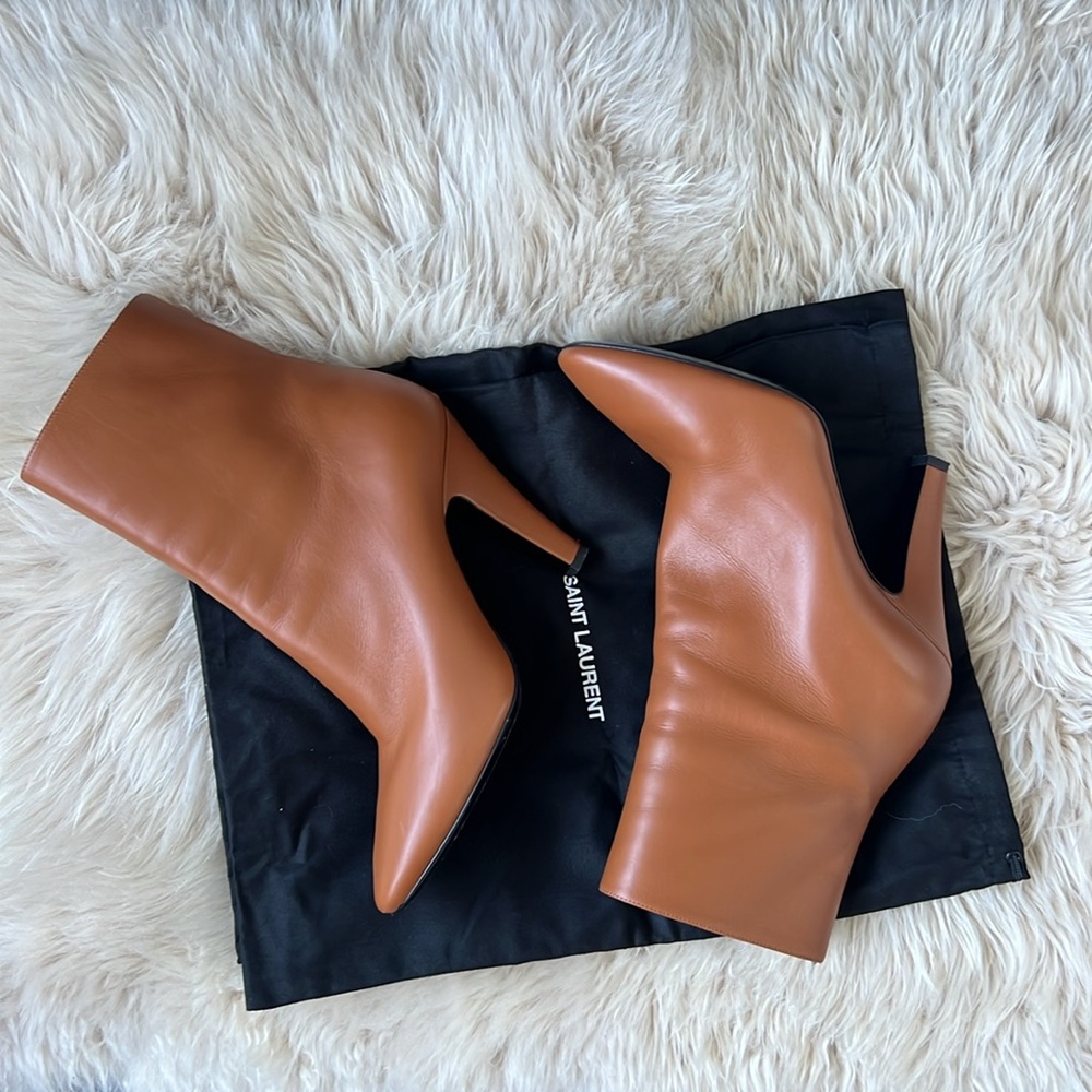 Saint Laurent Heeled Booties
